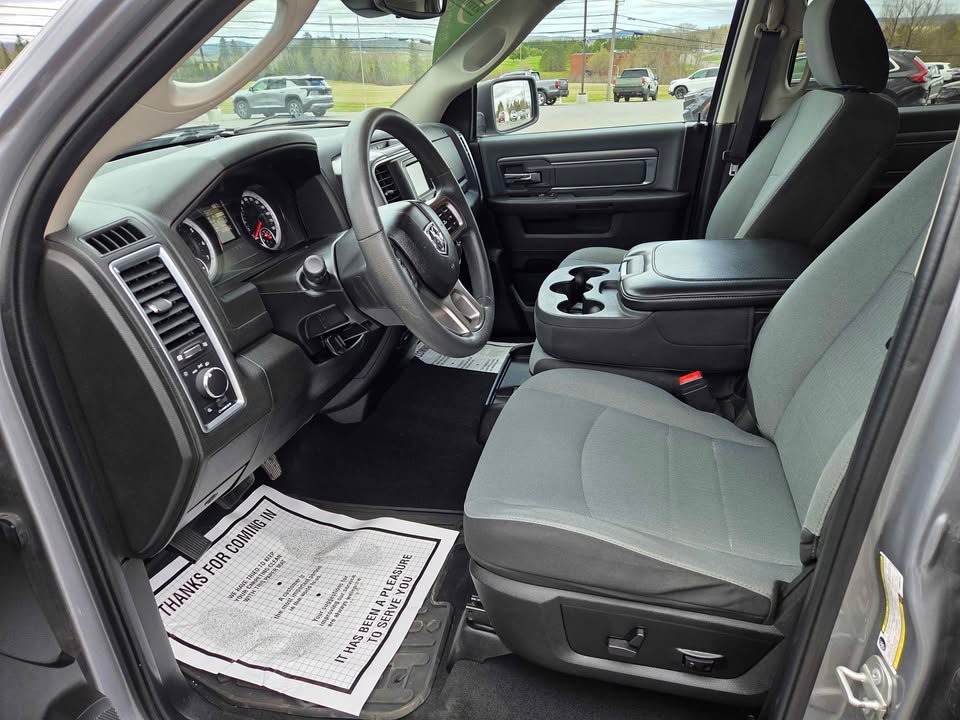 2023 RAM 1500 Classic SLT 4x4 Crew Cab 5'7" Box