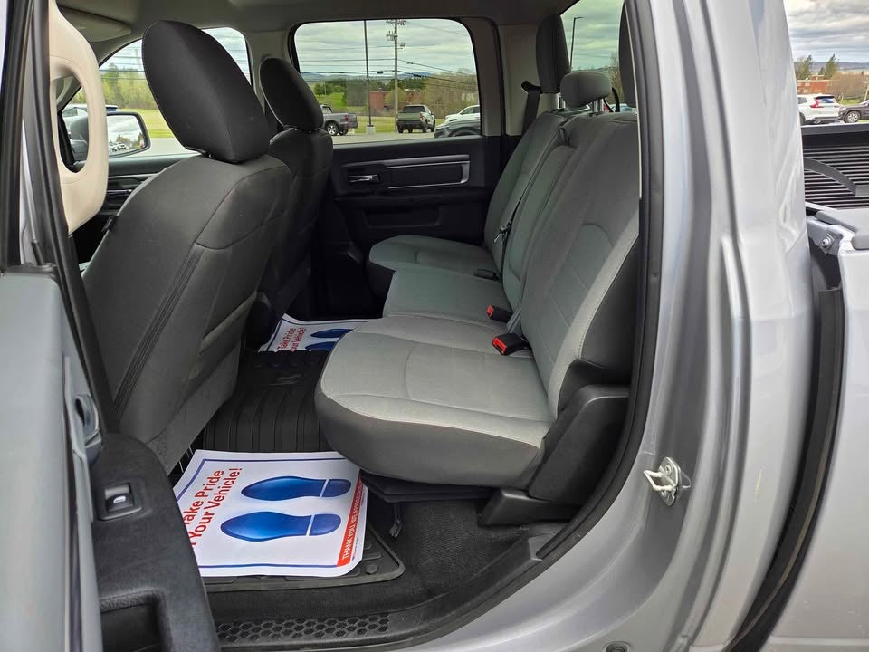 2023 RAM 1500 Classic SLT 4x4 Crew Cab 5'7" Box