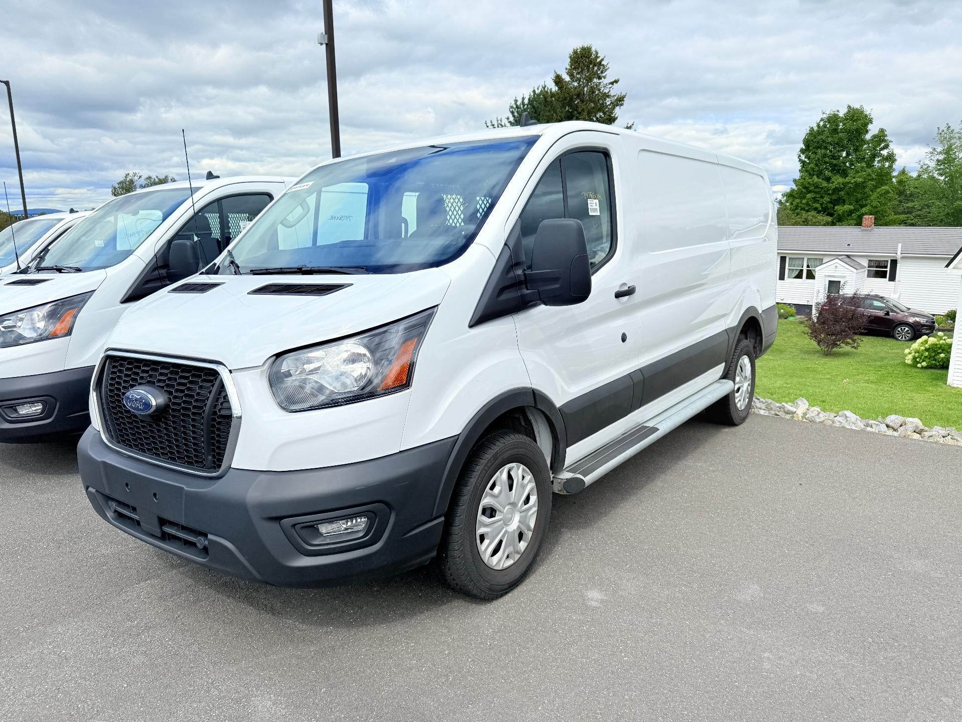 2024 Ford Transit Cargo Van T-250 130" Low Rf 9070 GVWR RWD