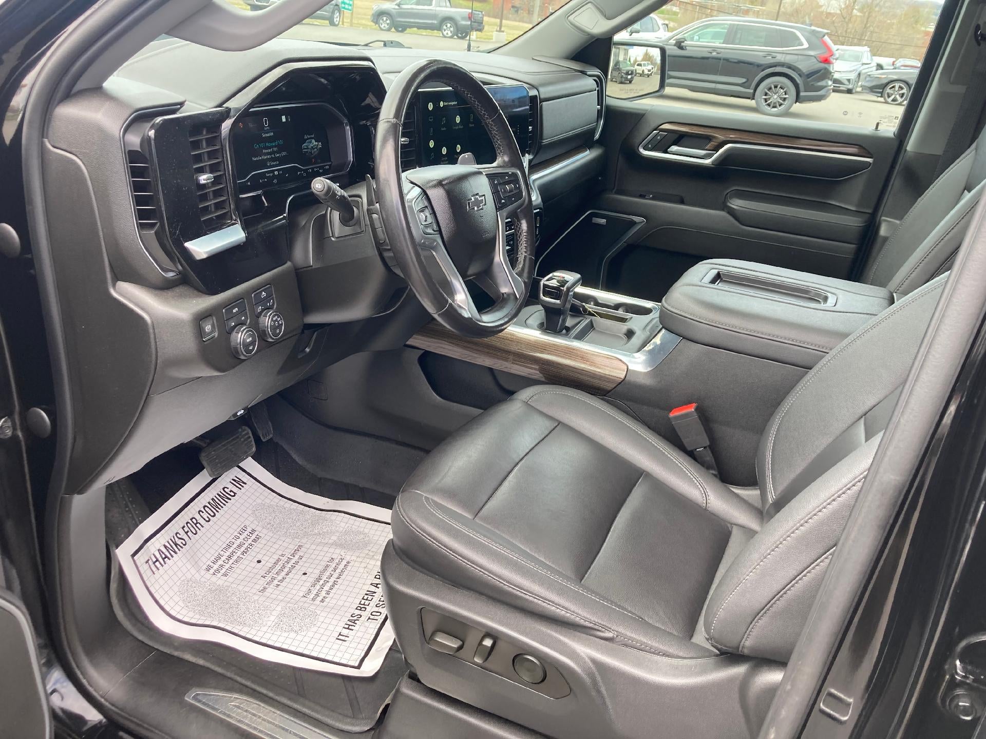 2022 Chevrolet Silverado 1500 Crew Cab Short Box 4-Wheel Drive RST
