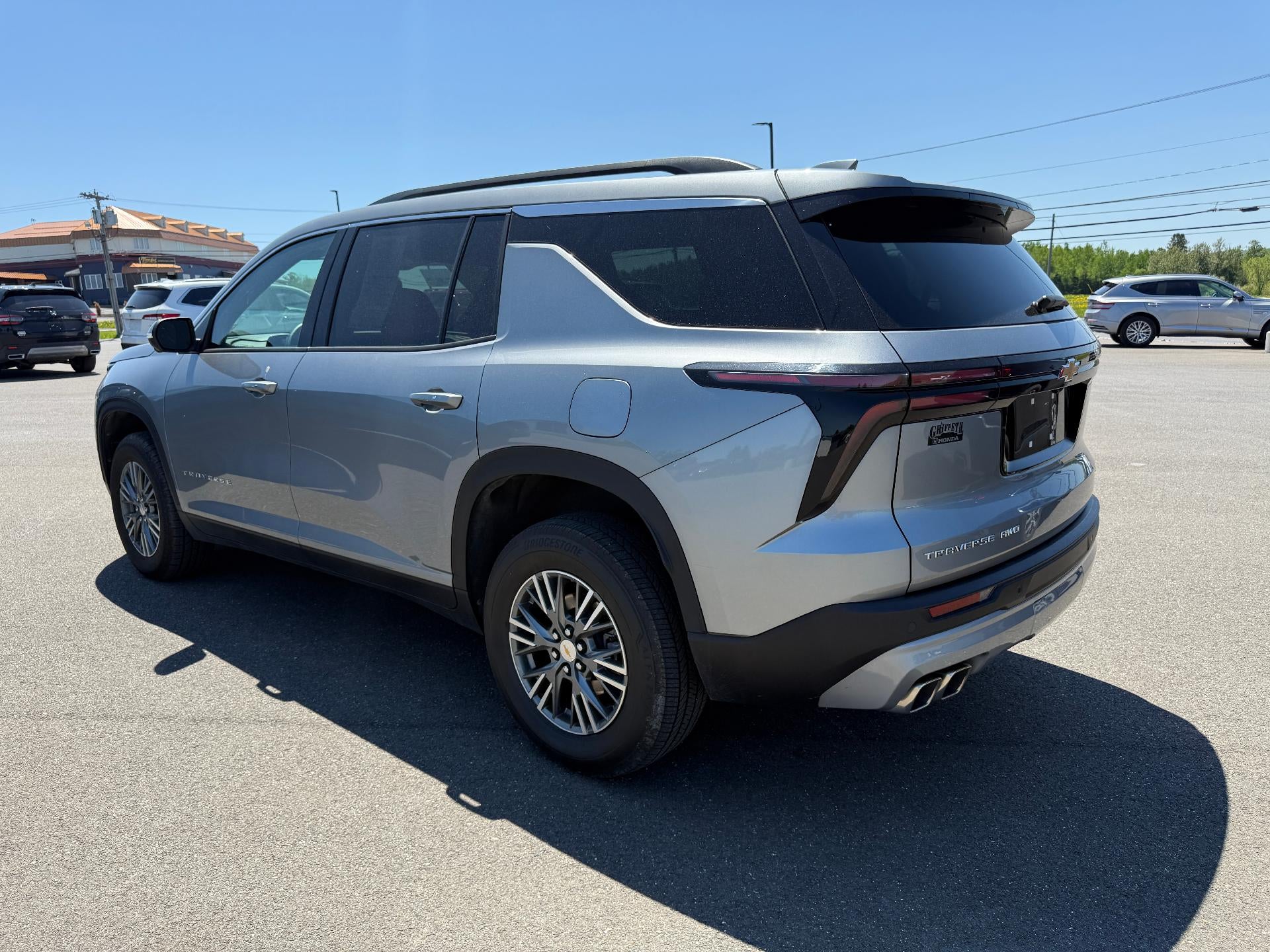 2024 Chevrolet Traverse LT w/2LT