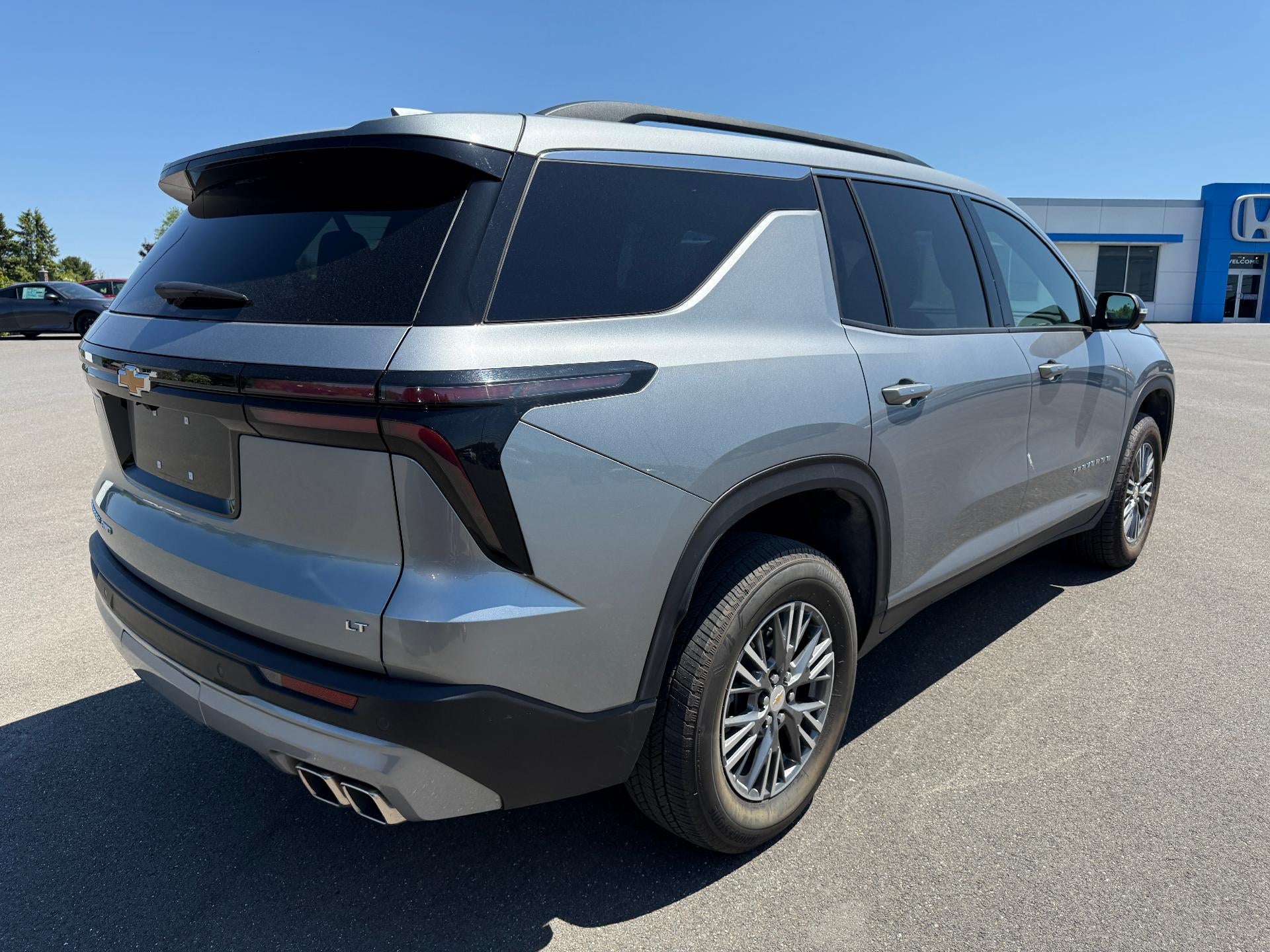 2024 Chevrolet Traverse LT w/2LT