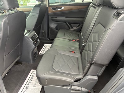 2025 Volkswagen Atlas 2.0T SE w/Technology 4MOTION