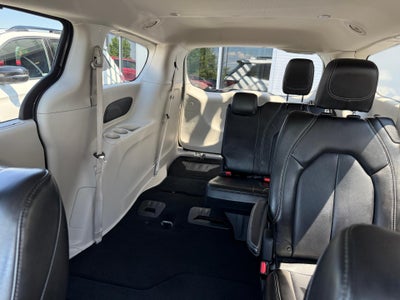 2023 Chrysler Pacifica Touring L FWD