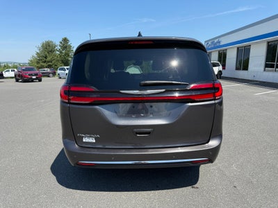 2023 Chrysler Pacifica Touring L FWD