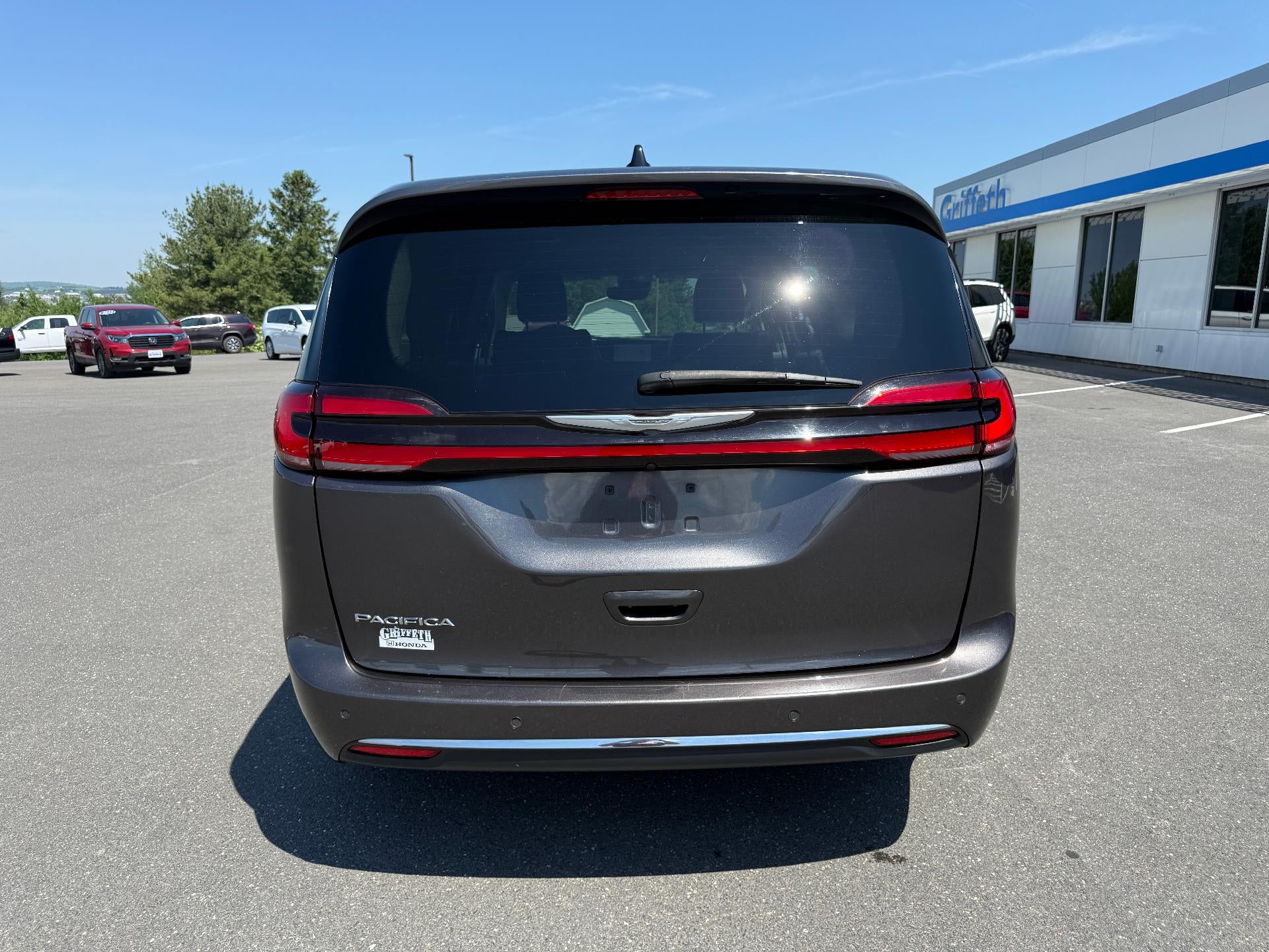 2023 Chrysler Pacifica Touring L FWD