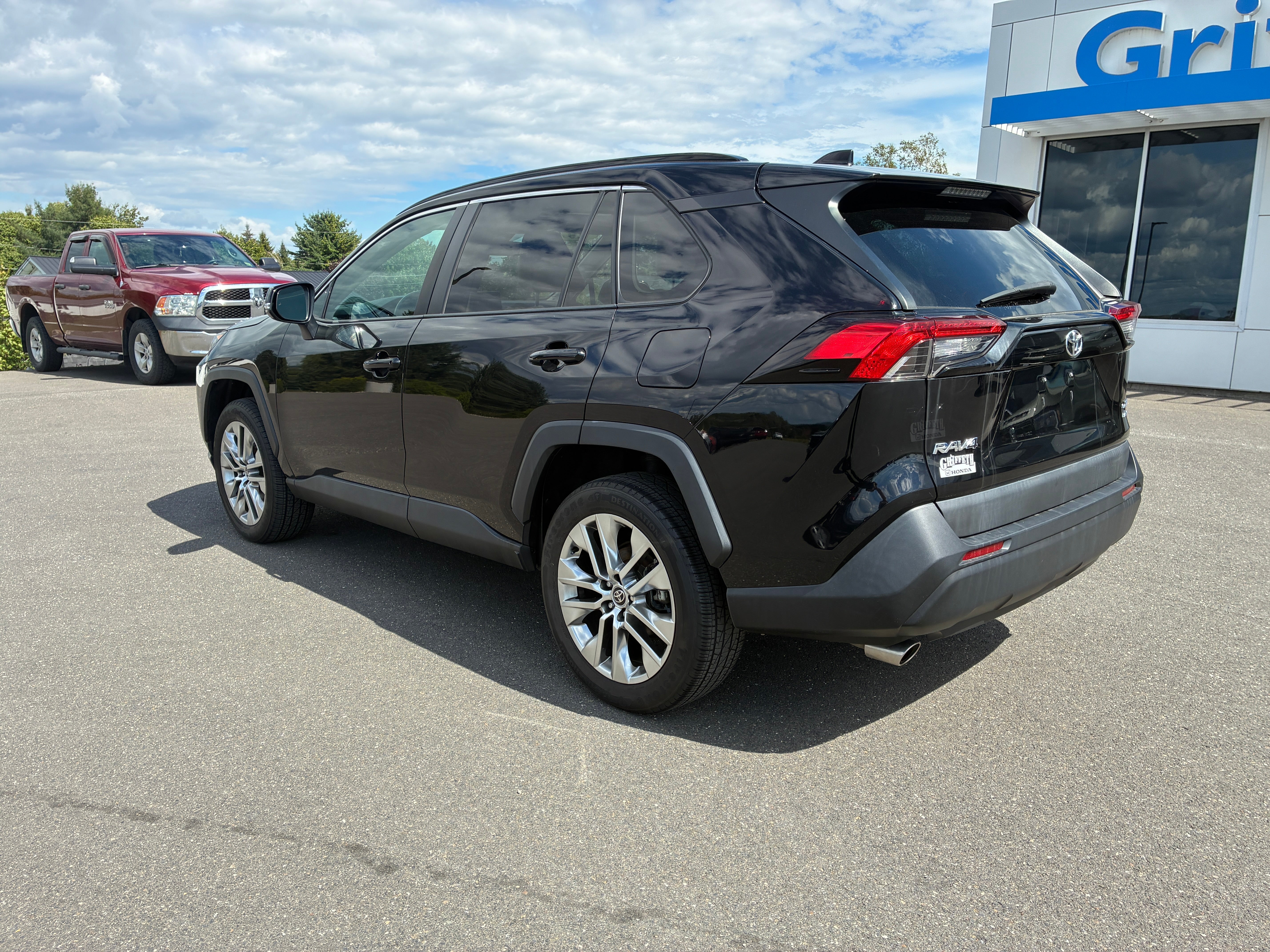 2021 Toyota RAV4 XLE Premium