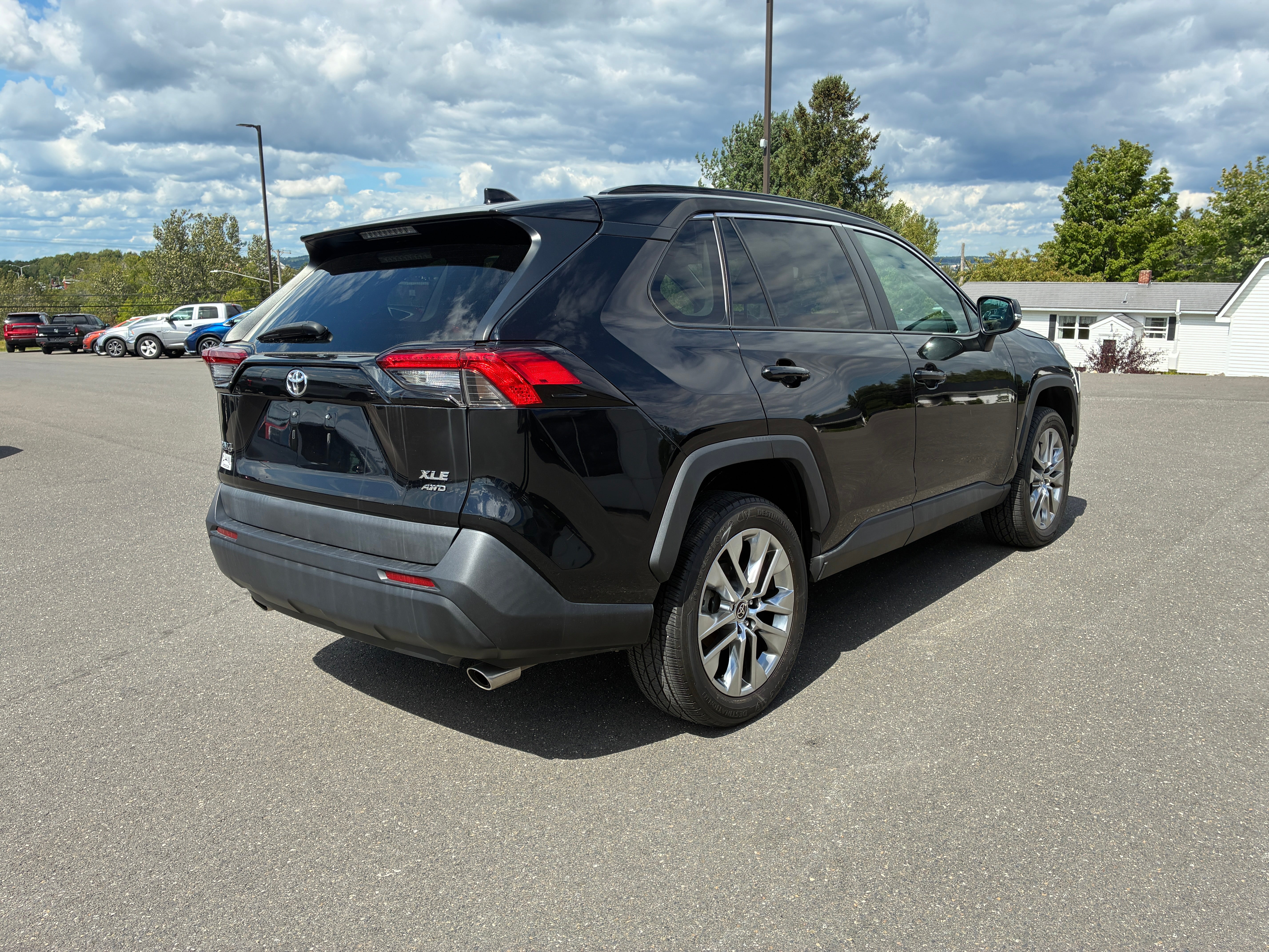 2021 Toyota RAV4 XLE Premium