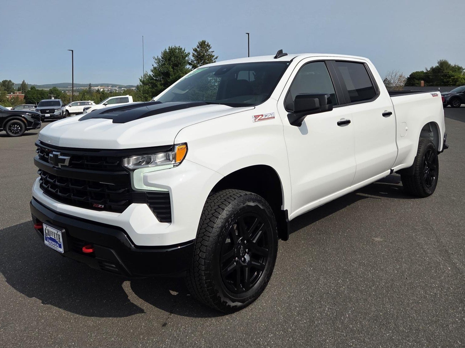 2024 Chevrolet Silverado 1500 Crew Cab Short Box 4-Wheel Drive LT Trail Boss