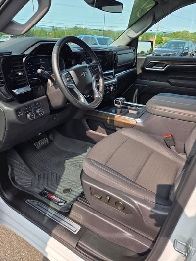 2024 Chevrolet Silverado 1500 Crew Cab Short Box 4-Wheel Drive LT Trail Boss