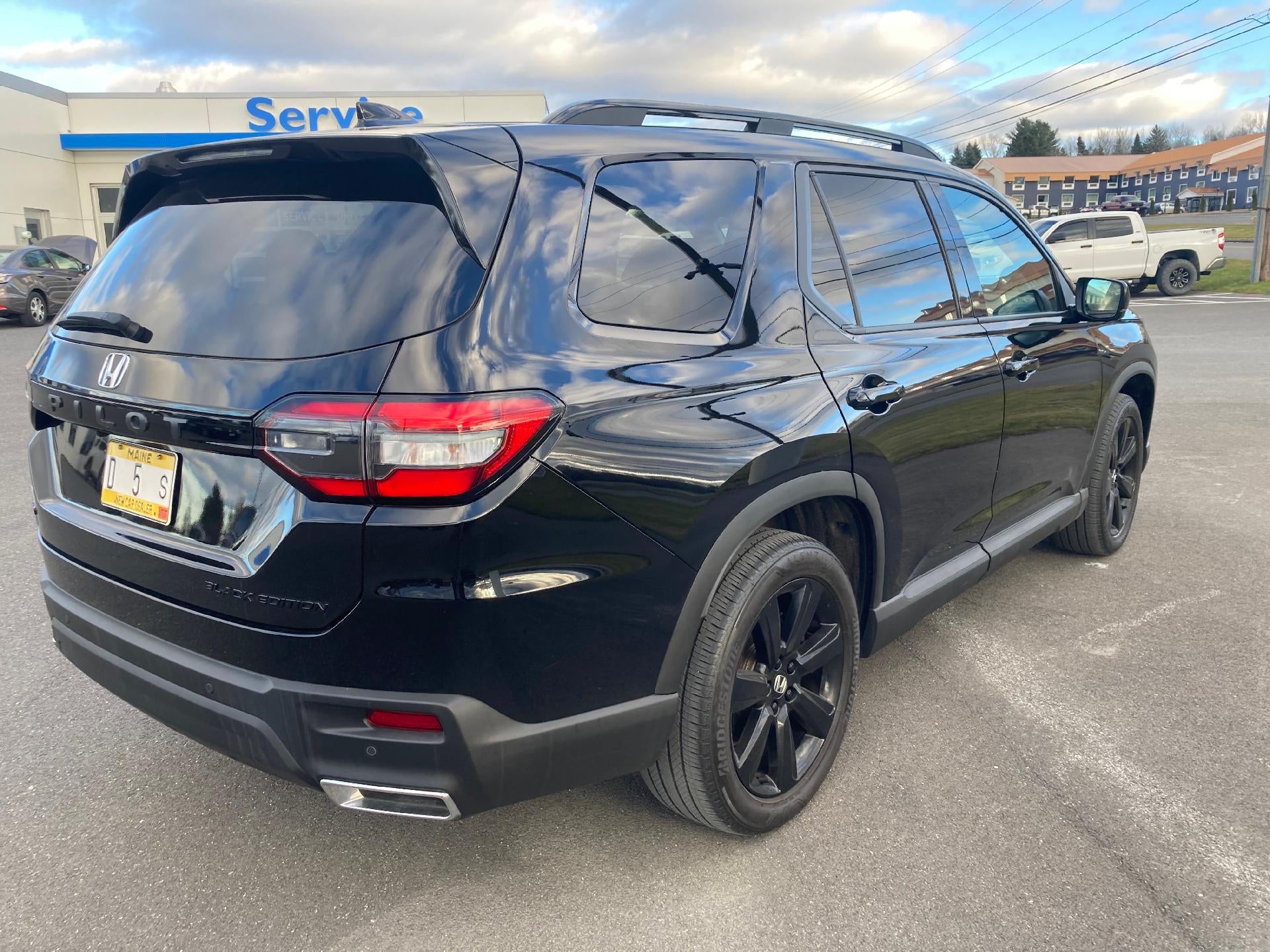 2025 Honda Pilot Black Edition AWD
