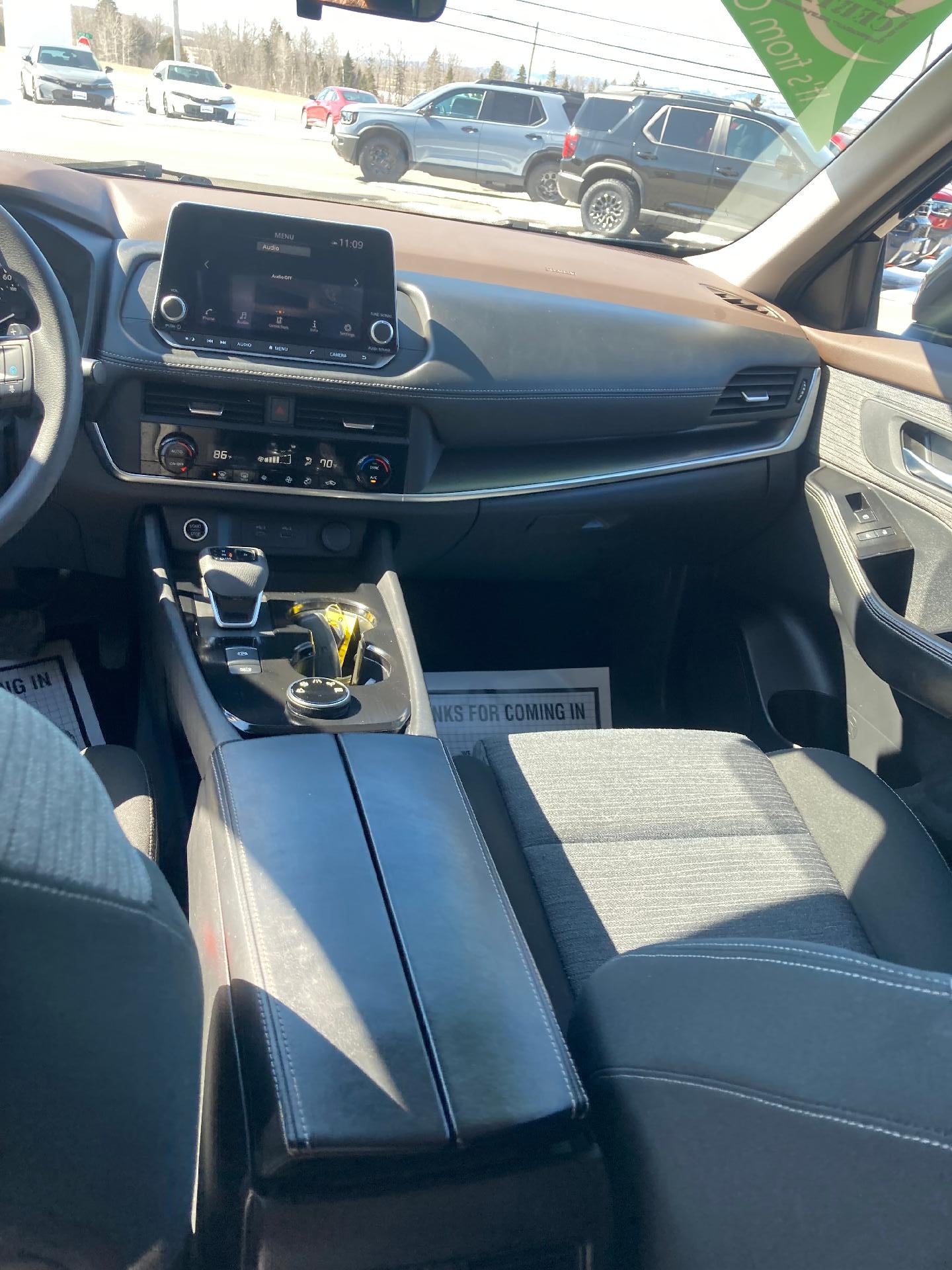 2023 Nissan Rogue AWD SV *Ltd Avail*