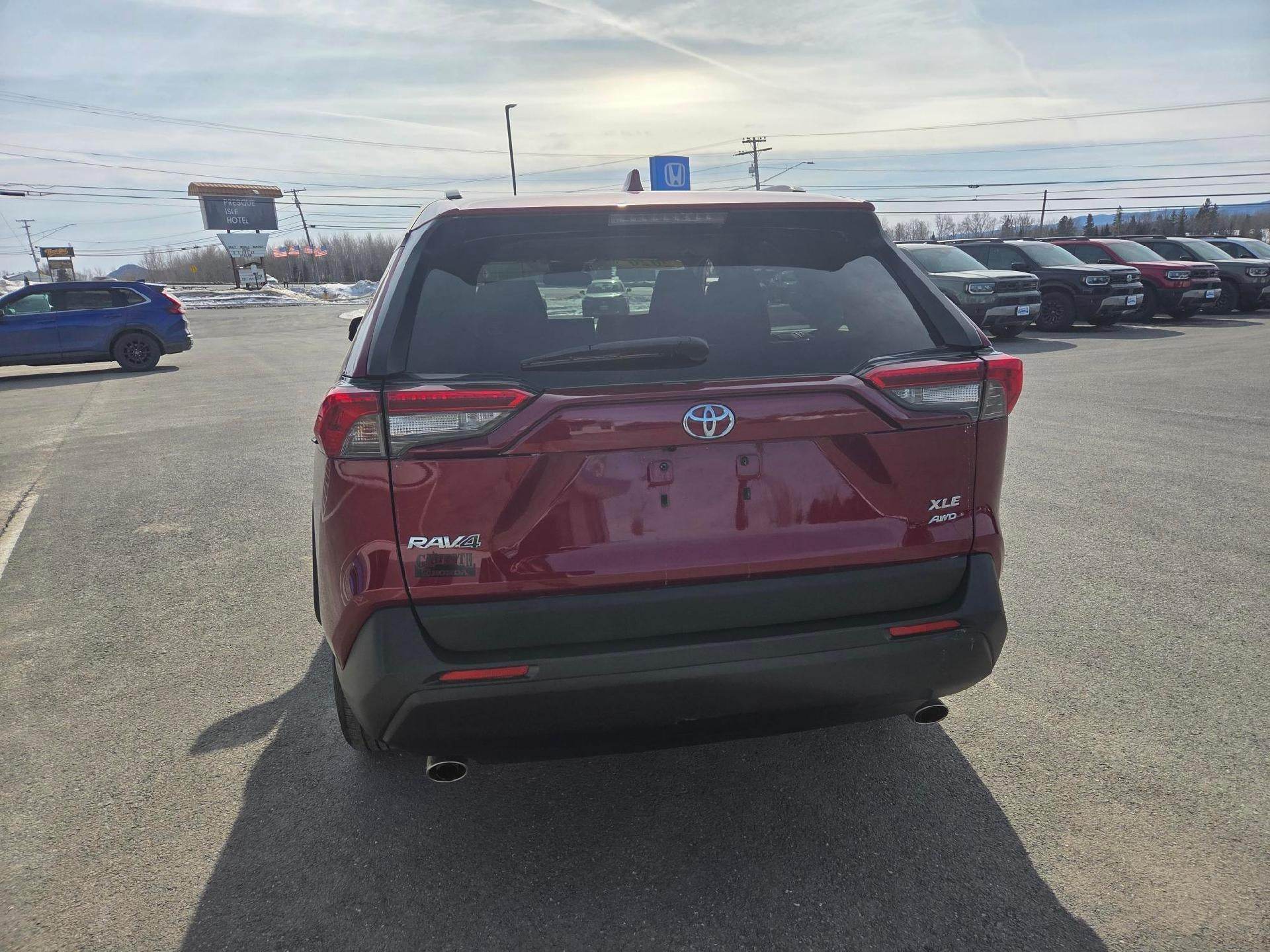 2020 Toyota RAV4 XLE AWD (Natl)