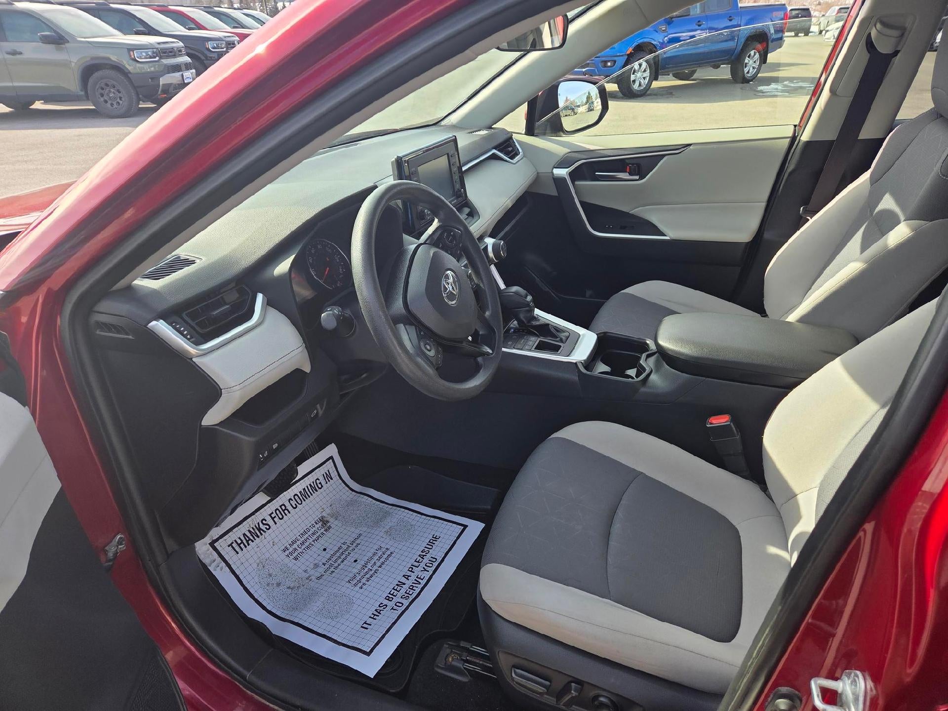 2020 Toyota RAV4 XLE AWD (Natl)