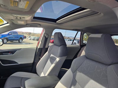 2020 Toyota RAV4 XLE AWD (Natl)